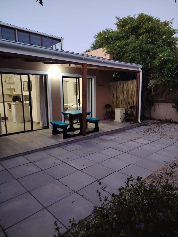 To Let 1 Bedroom Property for Rent in Vermont Western Cape
